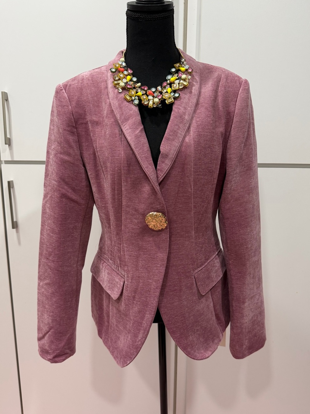 COMMENSE Metal Button Velvet Blazer